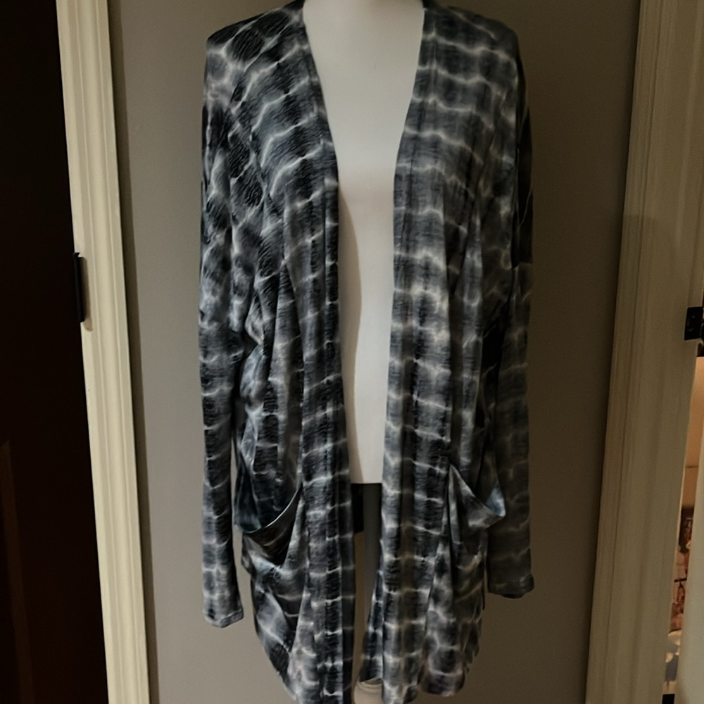 Long sleeved ombre cardigan